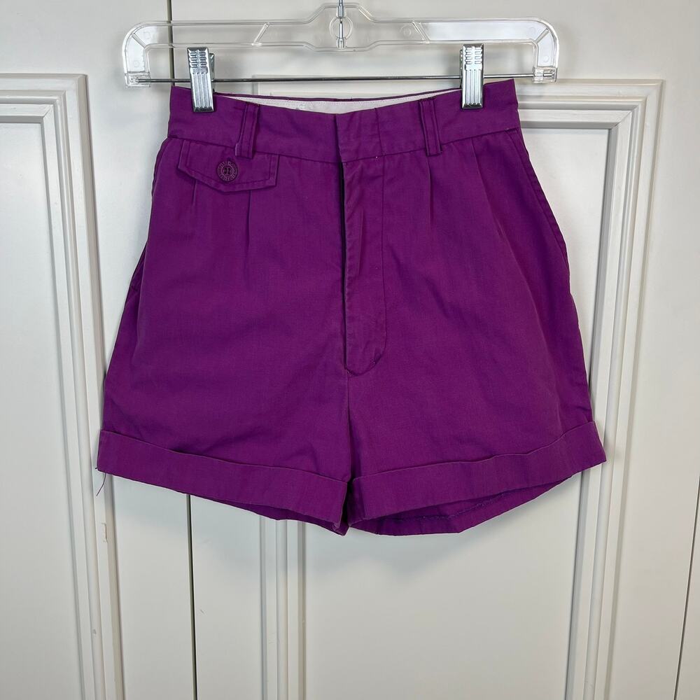 Grape Vines Vintage Purple Mom Shorts